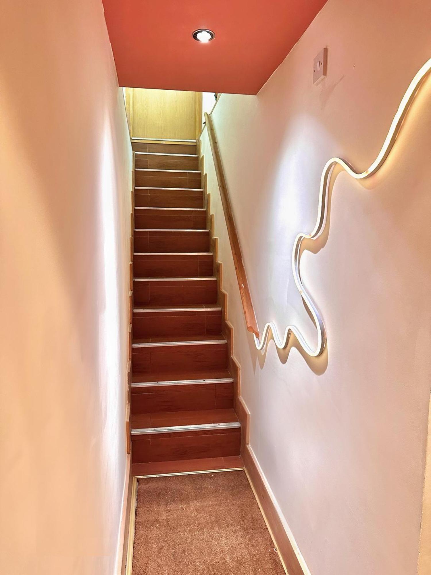 3 Apartment *