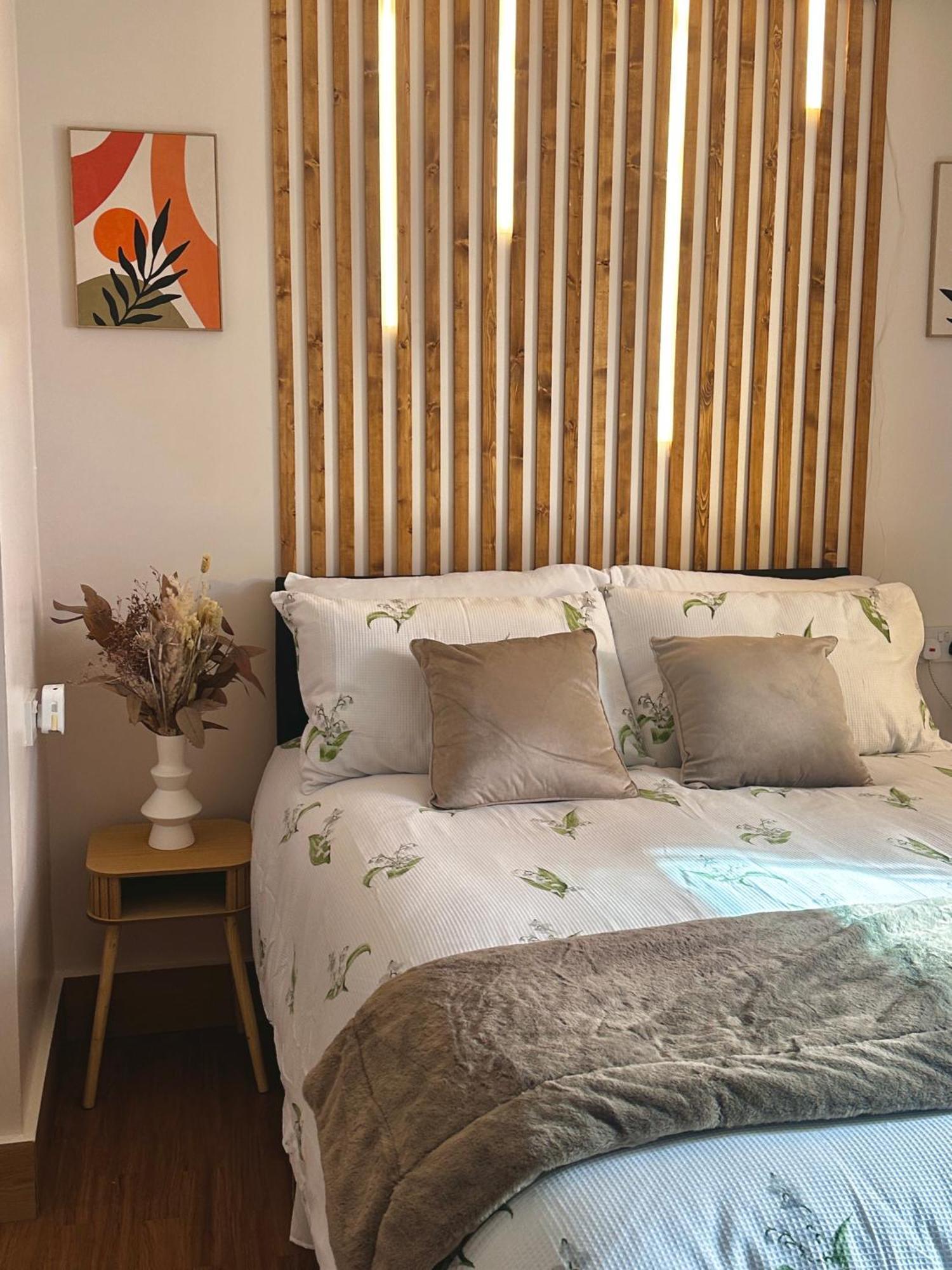 3 Apartment *